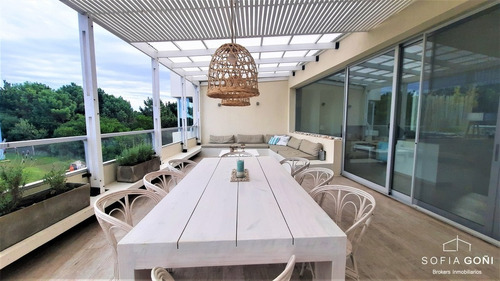 Imagen 16 de 20 de Venta Costa Esmeralda - Casa Con Deck De Madera Y Pileta