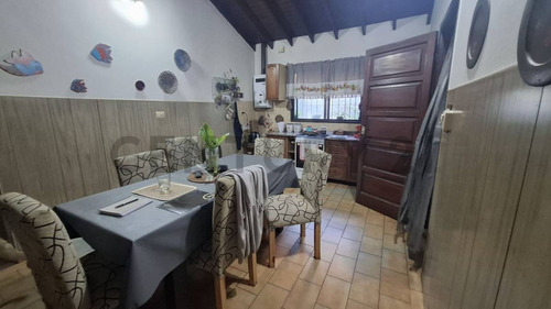 Venta De Casa 5 Ambientes En Sarandí, Avellaneda. Iberá Al 200. A Metros De Av....