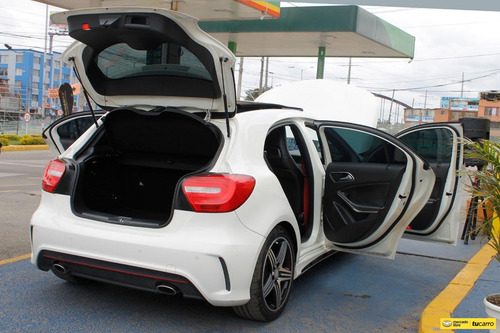 Imagen 17 de 25 de Mercedes Benz A250 Sport 2016
