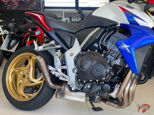Imagem 2 de 10 de Honda Cb1000r Capitão América