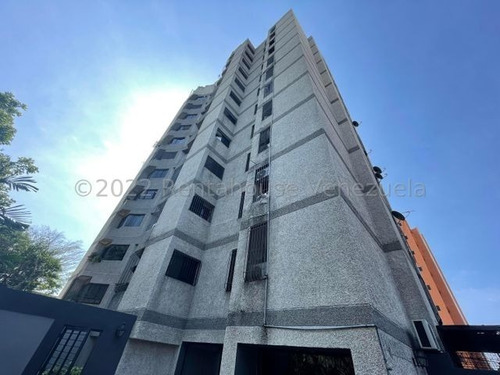 Imagen 1 de 30 de Apartamento En Venta Este Barquisimeto, Cerca De Avenida Abogados, Amplio Patio, Info. 0424-5325471, Codigo 22-22704 Mf