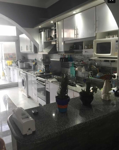 Imagen 2 de 14 de Triplex De Categoría Zona Ward Tomó Permuta