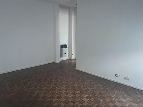 Imagen 10 de 18 de 2 Amb. Constitución. Santiago Del Estero 700. 40m2 Ianua