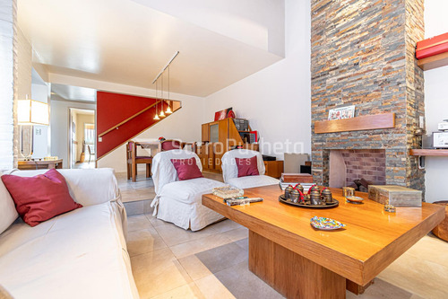 Venta Casa 4 Ambientes Con Jardín Y Piscina En Haedo Sur