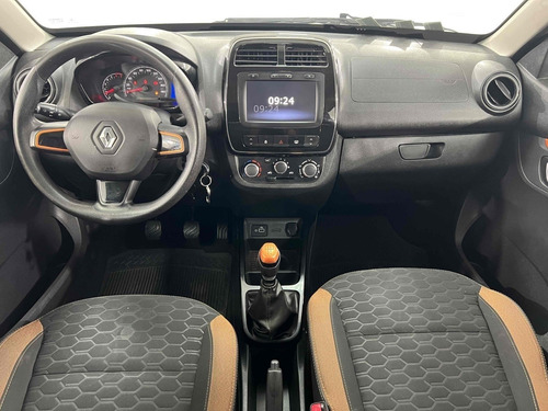 Renault Kwid 1.0 12V SCE FLEX OUTSIDER MANUAL