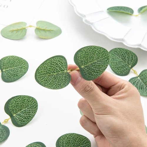 Pequeñas Plantas Artificiales De Seda Sintética Con Hojas De