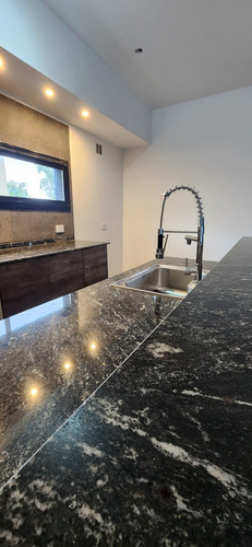 Casa En Venta Pilar Del Este(barrio Santa Emilia)zona Norte