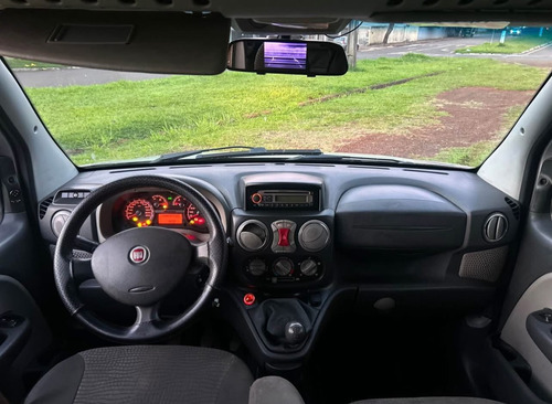 Fiat Doblo 1.8 16v Adventure Xingu Locker Flex 5p