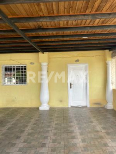 Imagen 2 de 7 de Casa En Venta En Urb. Juana La Avanzadora Sector Zona Industrial. Maturín (17)