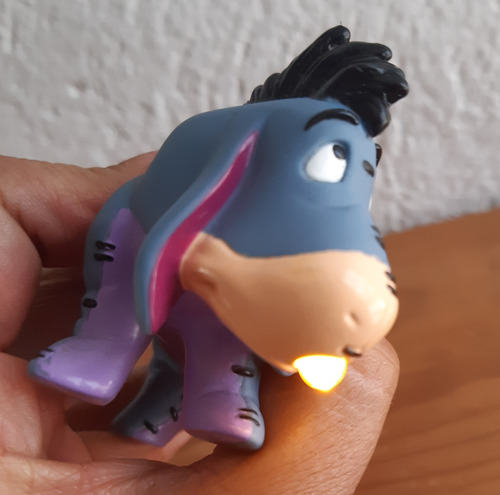 Figura Burrito Igor Con Luz Winnie The Pooh (Usado)