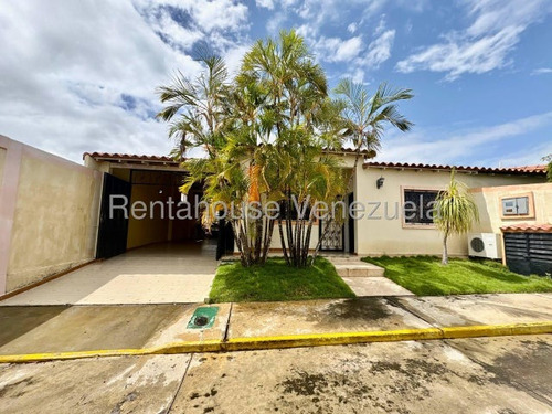 Fredxia Castillo Vende Bella Hermosa Casa En Cabudare # 26-233