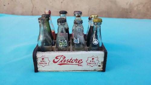 Antiguo Cajoncito Pastore Con 3 Botellitas De Coca Cola (Usado)