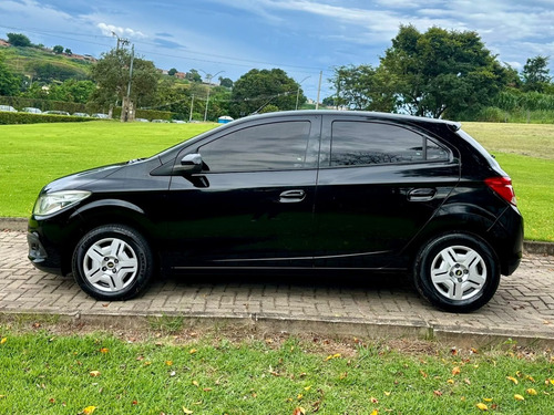 Chevrolet Onix 1.0 MPFI LT 8V FLEX 4P MANUAL