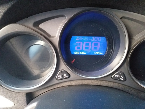 Imagen 7 de 11 de Citroën C4 Lounge 2014 1.6 Tendance At6 Thp 163cv