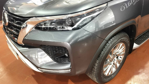 Imagen 6 de 15 de Toyota 2022 Hilux Sw4 Tdi Srx Aut L/21 Blindado Rb3