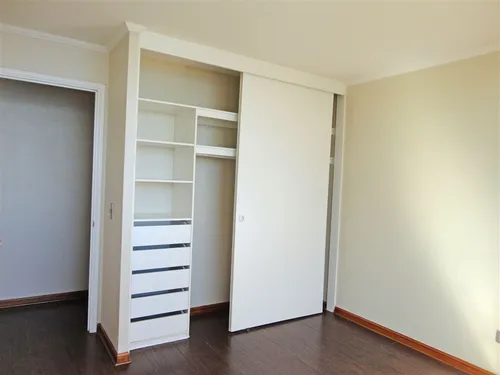 Departamento En Venta De 4 Dorm. En Viña Del Mar