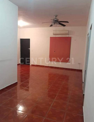 Local Comercial En Vebnta En Camino Real En Guadalupe