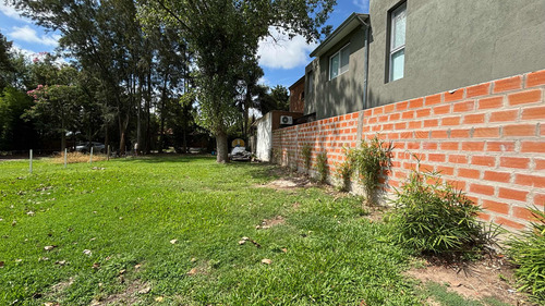 Lote En Barrio Carmencito Excelente Ubicación