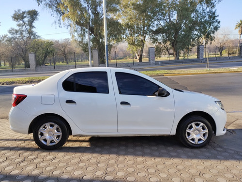 Renault Logan 1.6 Authentique Plus 85cv