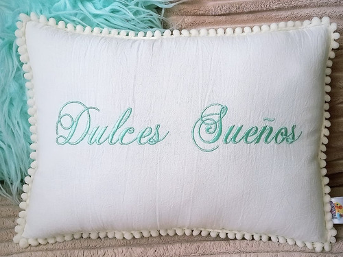 Almohadon Tusor Liso C Nombre Bordado Almohada