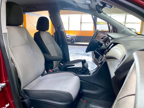 Imagen 15 de 24 de Chevrolet Tracker Premier Fwd 2018
