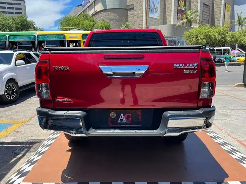Toyota Hilux Srv Diesel 2.8 At 4x4