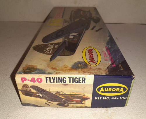 Avion P-40 Flying Tiger Kit Aurora Escala 1/4 1964 (Usado)