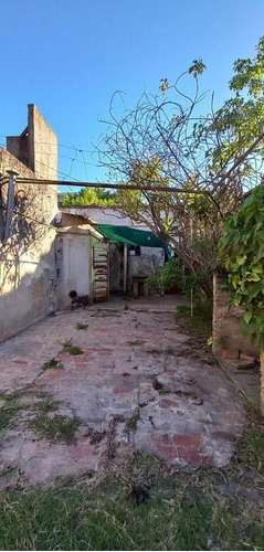 Casa Céntrica En Esperanza A Refaccionar