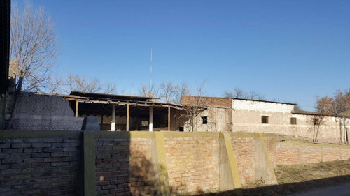 Imagen 6 de 13 de Vendo Propiedad Con Galpones Y Casa Centrico