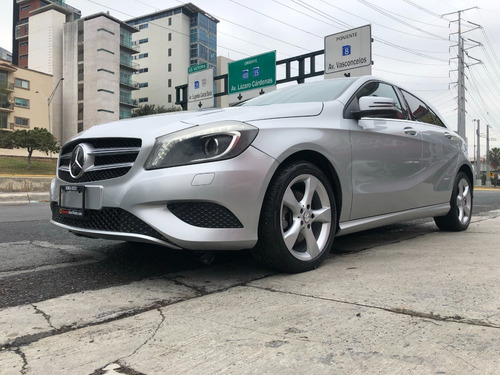 Imagen 1 de 8 de Mercedes Benz A 200 Cgi 2014