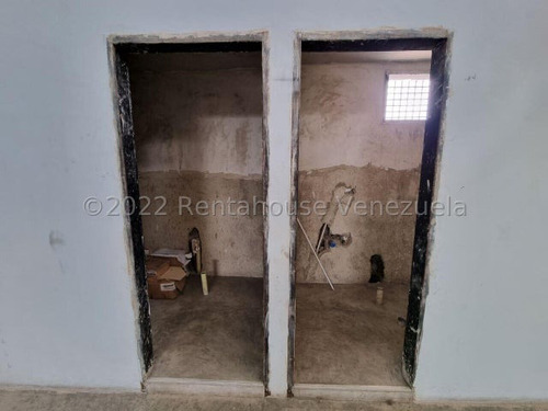 Casa En Alquiler En Tarabana Plaza Cabudare 2-4-8-4-0 Mp/