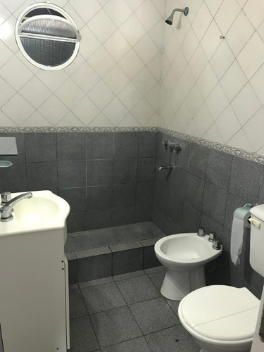 Chalet En Venta En Burzaco Este