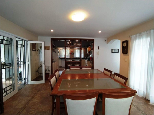 Casa En Venta En Argüello | Una Planta