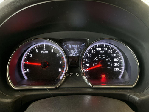 Imagem 9 de 9 de Nissan Versa 1.6 16v Unique (flex)