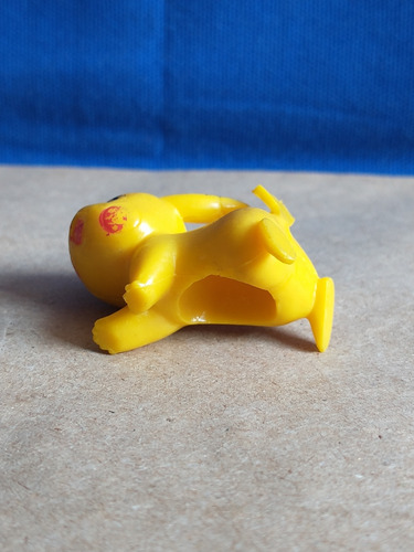 Pikachu Pokémon Bootleg (Usado)