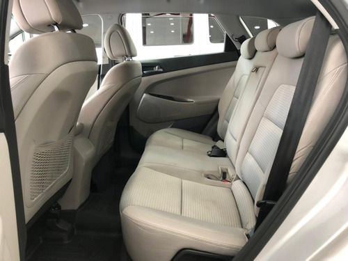 Imagen 8 de 11 de Hyundai Tucson Automatica 2017