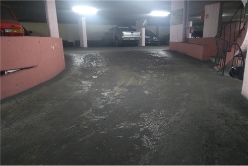 Imagen 3 de 7 de Venta Cochera Barrio De Once Oportunidad