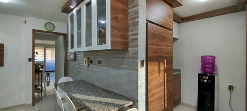 Apartamento En Venta Urb. La Trigalena