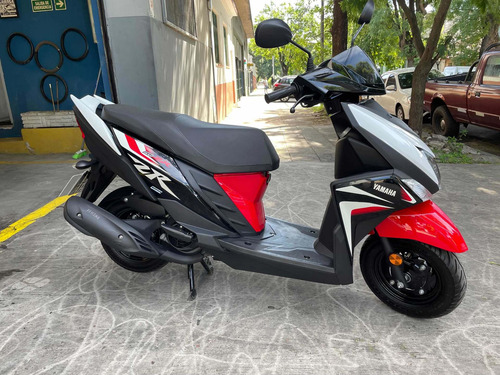 Imagen 3 de 16 de Yamaha Ray Zr Cygnus
