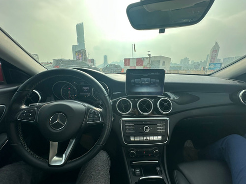 Mercedes-Benz Clase CLA 4p 200 CGI L4/1.6/T Aut