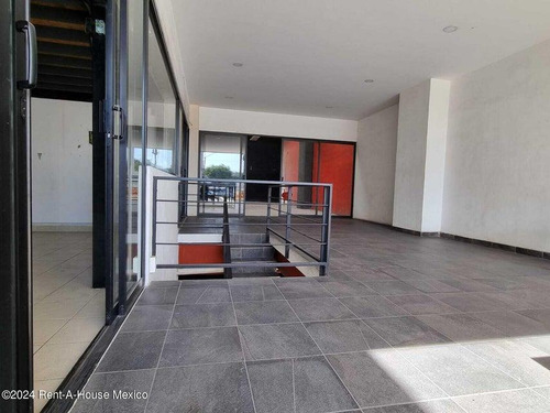 Plaza Comercial En Venta En Xochimilco Av ProLG Division Del Norte 24-3457 Cr