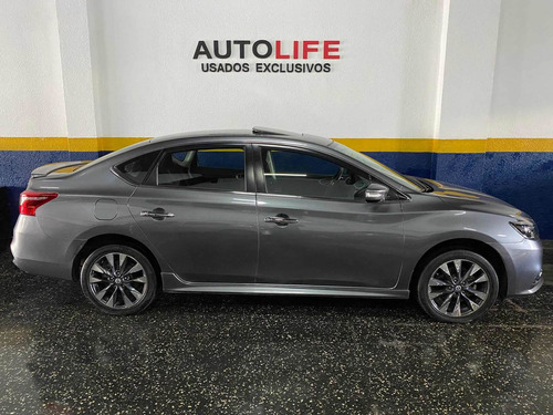 Imagen 12 de 14 de Nissan Sentra 2017 2.0 Sr