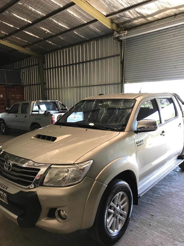 Toyota Hilux 3.0 Cd Srv 171cv 4x4 2014