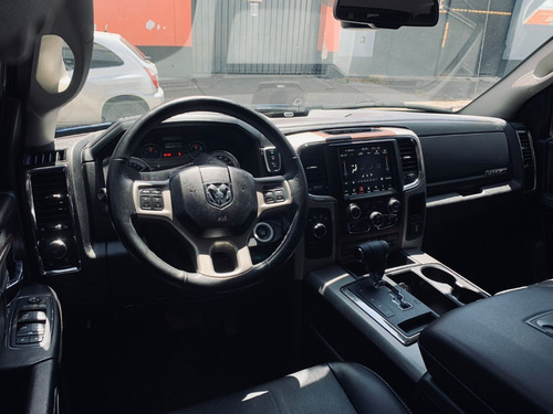Imagen 7 de 13 de Ram 1500 Laramie Con Accesorios!