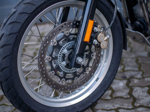 Imagen 9 de 20 de Royal Enfield Interceptor 865 Silver Customizada