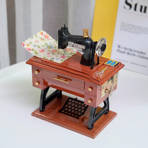 Estuche De Cumpleaños Mecánico Estilo Mini Máquina De Coser