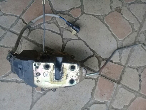 Cerradura De Puerta Kia Shuma 2000 Lado Copiloto Original 