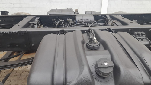 Mbenz Atego 3030 8x2 Cab Est Chassi 2019/2020