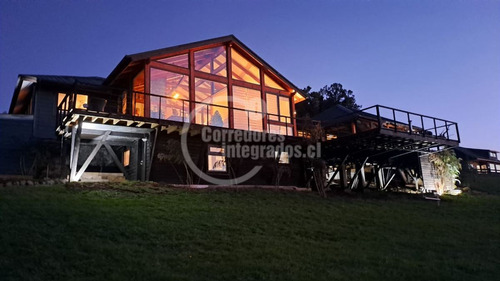 Casa En Venta De 4 Dorm. En Puerto Varas