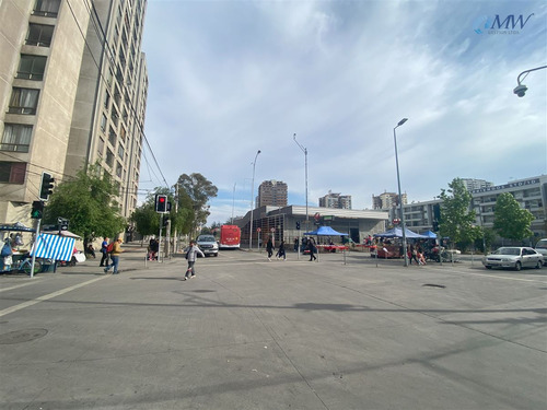 Departamento En Venta De 3 Dormitorios En Barrio Franklin
